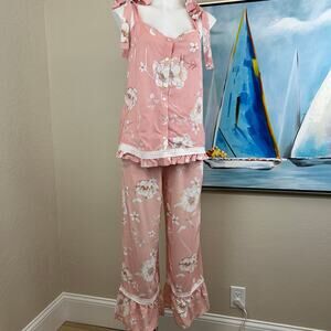 Plum Pretty Sugar Ruffle PJs size Large NWOT